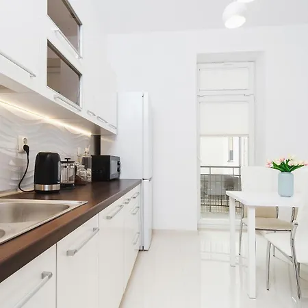 Two Bedroom Apartment - Rzeszowska 8 Street Krakov Exteriér fotografie